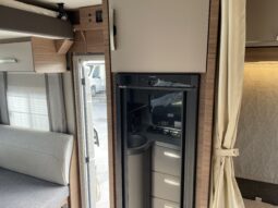 Knaus Live Wave 650 MF pieno