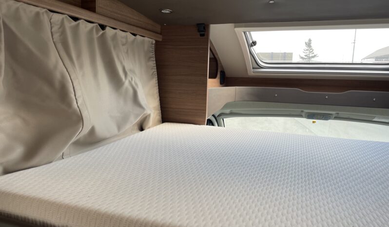 Knaus Live Wave 650 MF pieno