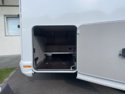 Knaus Live Wave 650 MF pieno