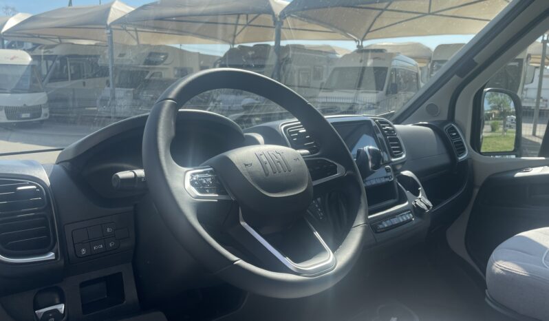 Malibu Van Compact 540 DB soffietto e cambio automatico pieno