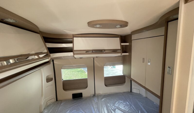 Malibu Van Compact 540 DB soffietto e cambio automatico pieno