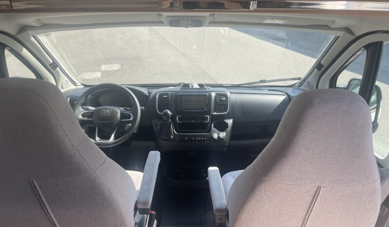 Malibu Van Compact 540 DB soffietto e cambio automatico pieno