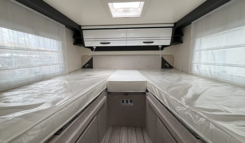 Mc Louis MC4-373 pieno