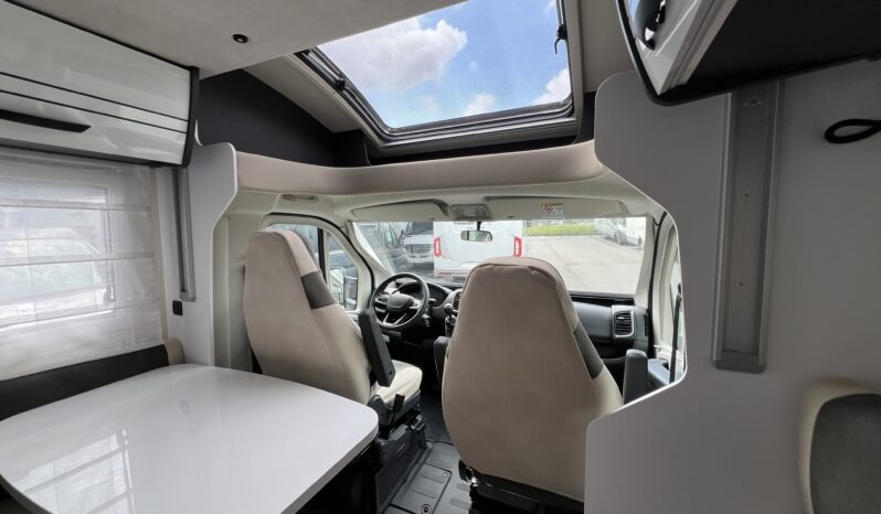 Mc Louis MC4-373 pieno