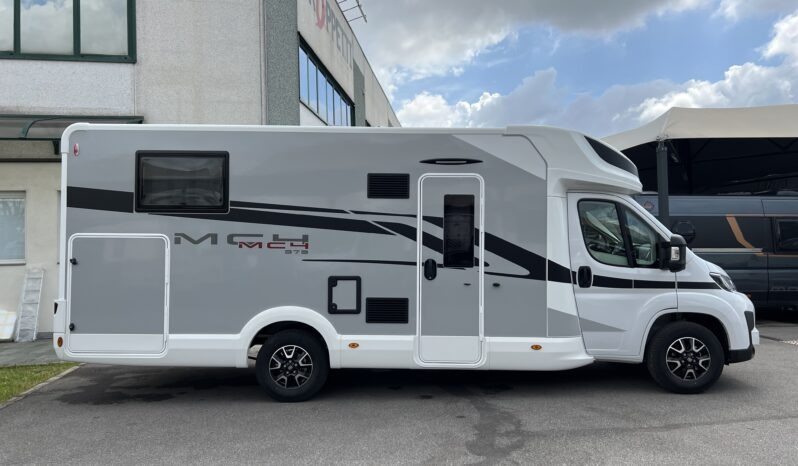 Mc Louis MC4-373 pieno