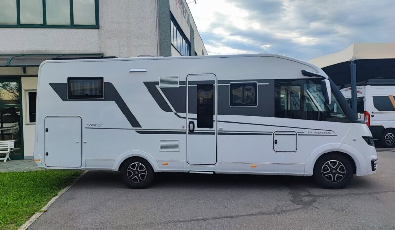 Adria Sonic Plus 700DC pieno