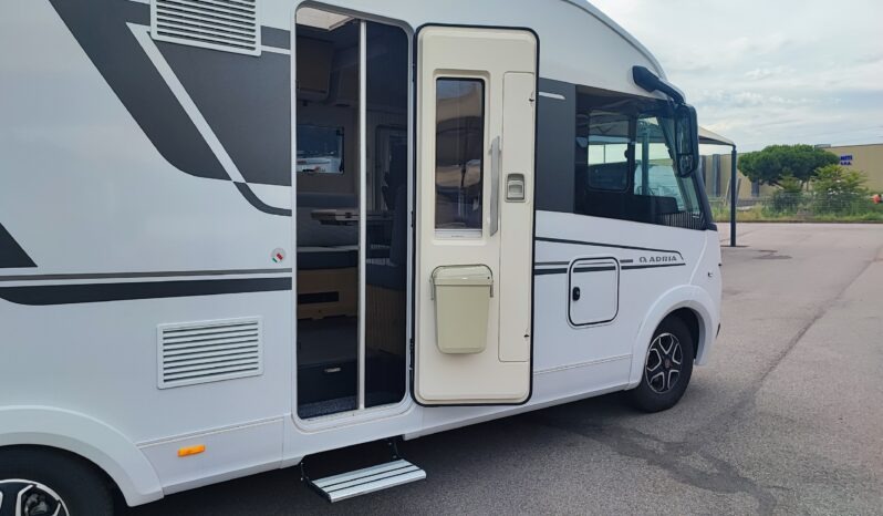 Adria Sonic Plus 700DC pieno