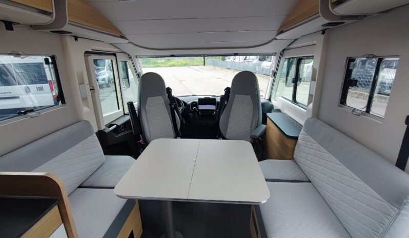Adria Sonic Plus 700DC pieno