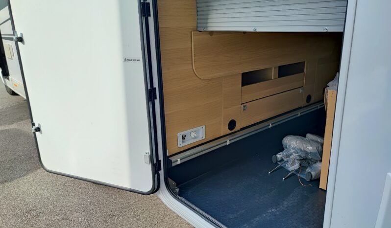 Adria Sonic Plus 700DC pieno