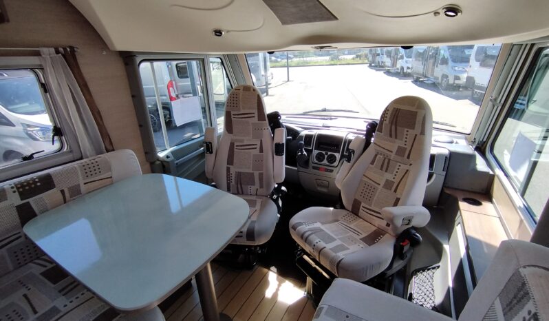 BAVARIA FJORD 690XLG pieno