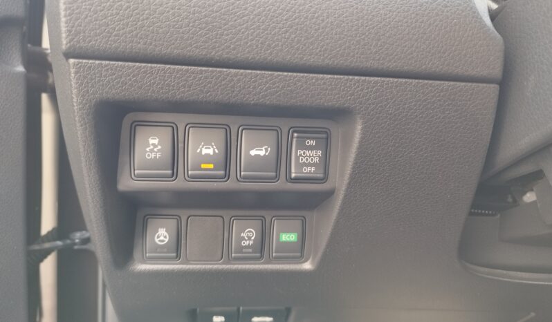 NISSAN Xtrail 4×4 pieno