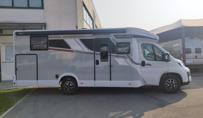 Mc Louis MC4 870 2026 pieno