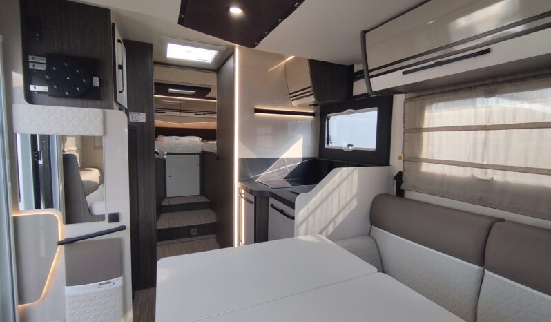 Mc Louis MC4 870 2026 pieno