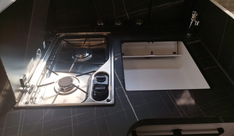 Mc Louis MC4 870 2026 pieno