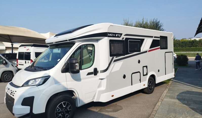 Mc Louis MC4 870 2026 pieno