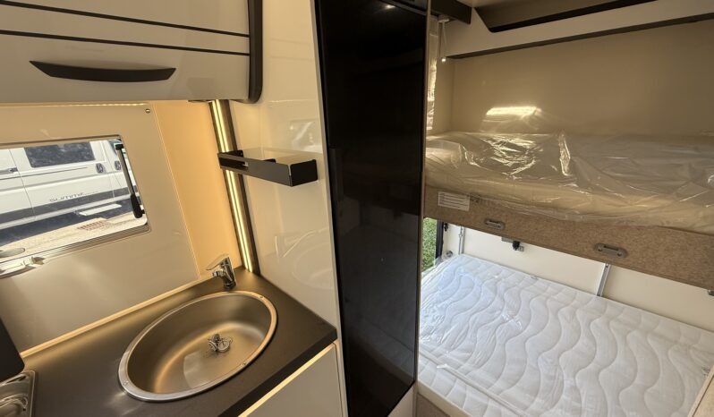 Mc Louis Glamys 320 Ford Transit cambio automatico 2026 pieno