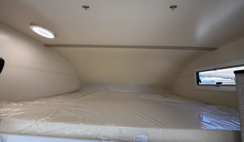 Mc Louis Glamys 320 Ford Transit cambio automatico 2026 pieno