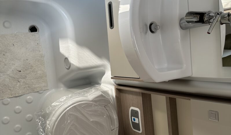 Burstner Lineo T 620 pieno