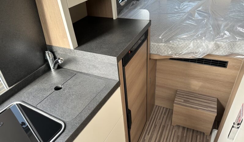 MALIBU VAN Diversity GT Skyview 600 DB K IN OFFERTA pieno