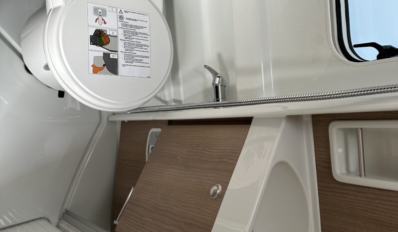 MALIBU VAN Diversity GT Skyview 600 DB K IN OFFERTA pieno