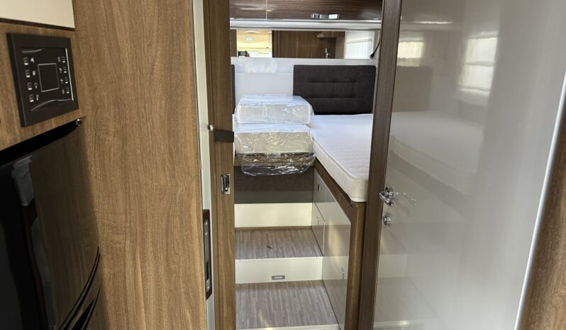 MOBILVETTA K-Yacht Tekno Line I 86 pieno