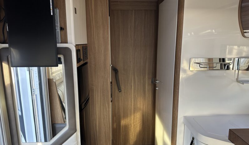 MOBILVETTA K-Yacht Tekno Line I 86 pieno