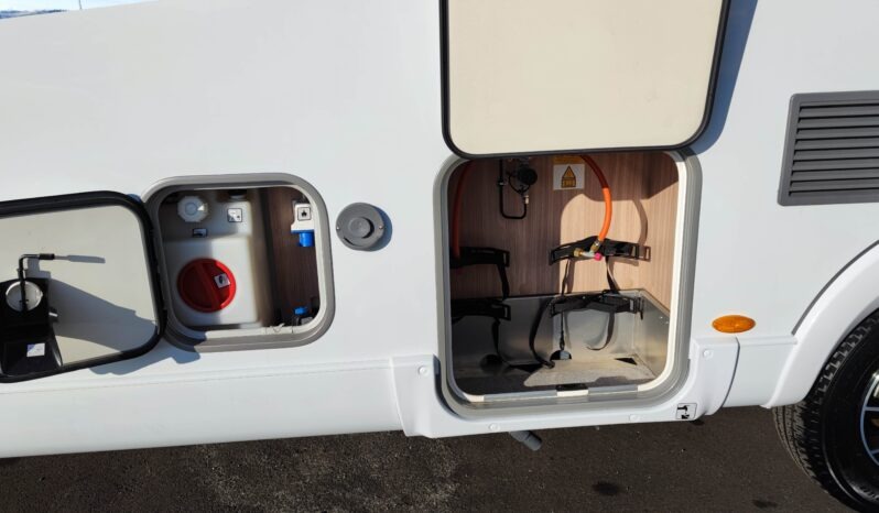 Burstner Ixeo I 690g pieno