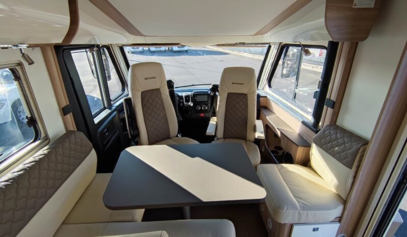 Burstner Ixeo I 690g pieno