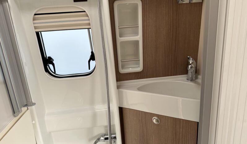 Malibu Diversity GT Skyview 600 DB K pieno