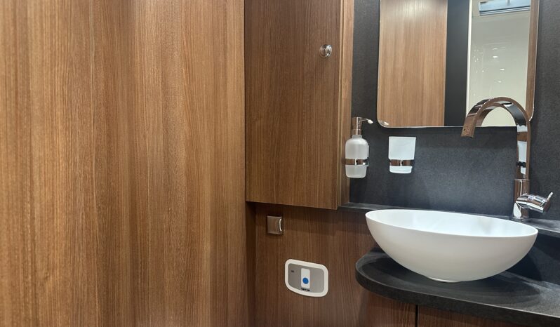 Carthago C2 Tourer I 147 Rb Le K pieno