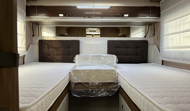 MobilVetta K Yacht Teknoline I86 ALKO pieno