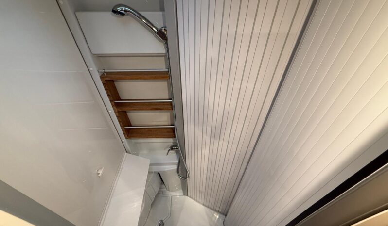 MALIBU VAN 600 DB CHARMING GT Skyview C.A. pieno