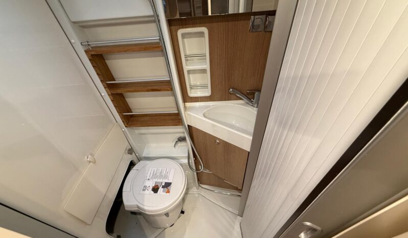 MALIBU VAN 600 DB CHARMING GT Skyview C.A. pieno