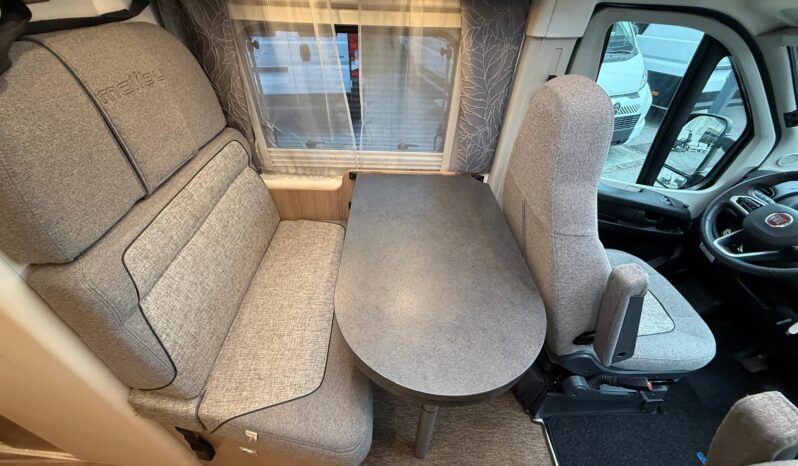 MALIBU VAN 600 DB CHARMING GT Skyview C.A. pieno