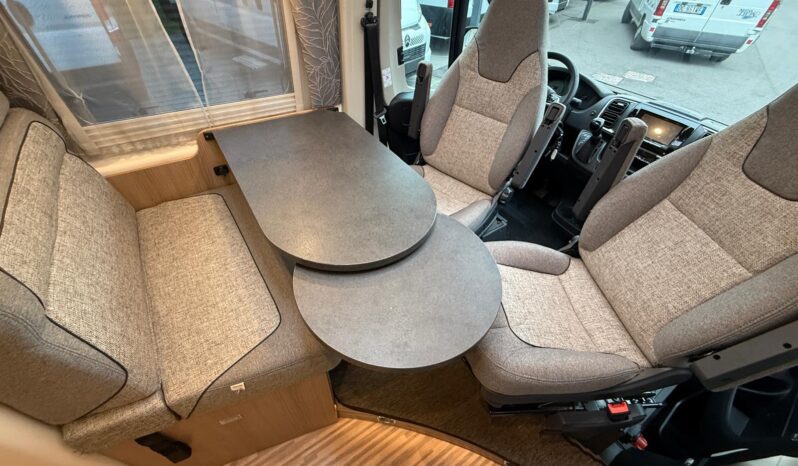 MALIBU VAN 600 DB CHARMING GT Skyview C.A. pieno