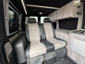 VOLKSWAGEN BULLI T 6.1 cambio automatico