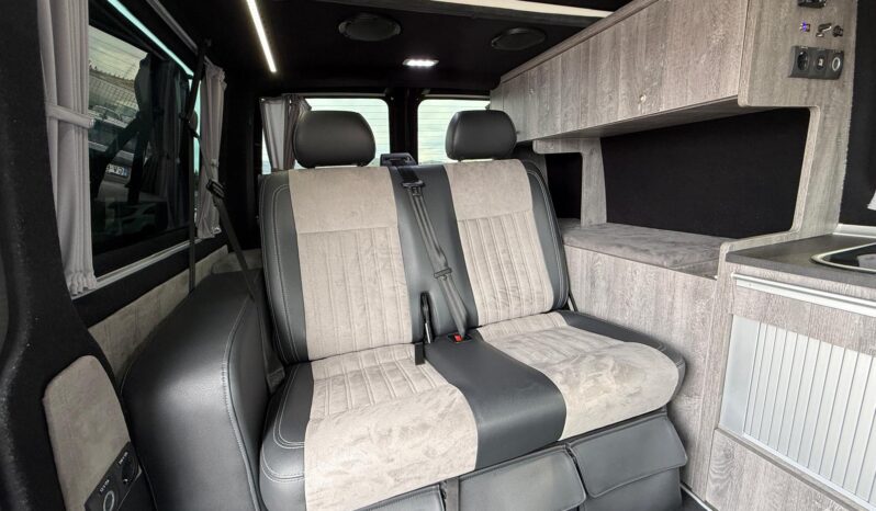 VOLKSWAGEN BULLI T 6.1 cambio automatico pieno