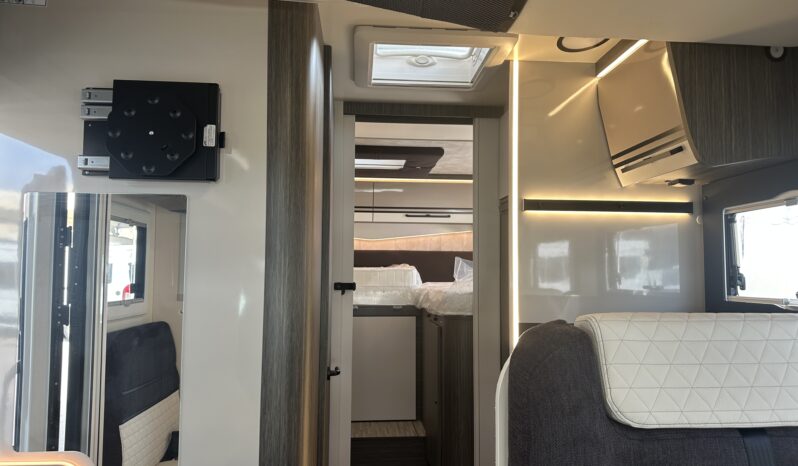 McLouis MC4-865 Ford Transit Cambio automatico pieno