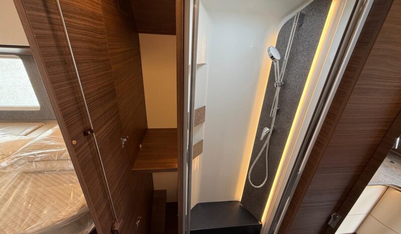 Carthago C Line I 4.9 Le / L MB cambio automatico pieno