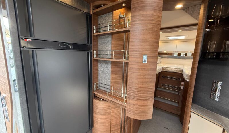 Carthago C Line I 4.9 Le / L MB cambio automatico pieno