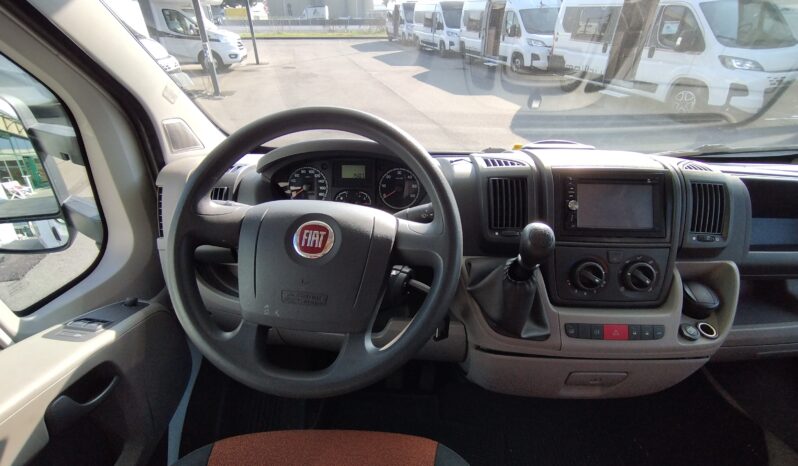 McLouis Tandy 640 pieno