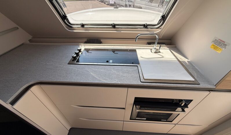 Adria Adora 613 HT pieno