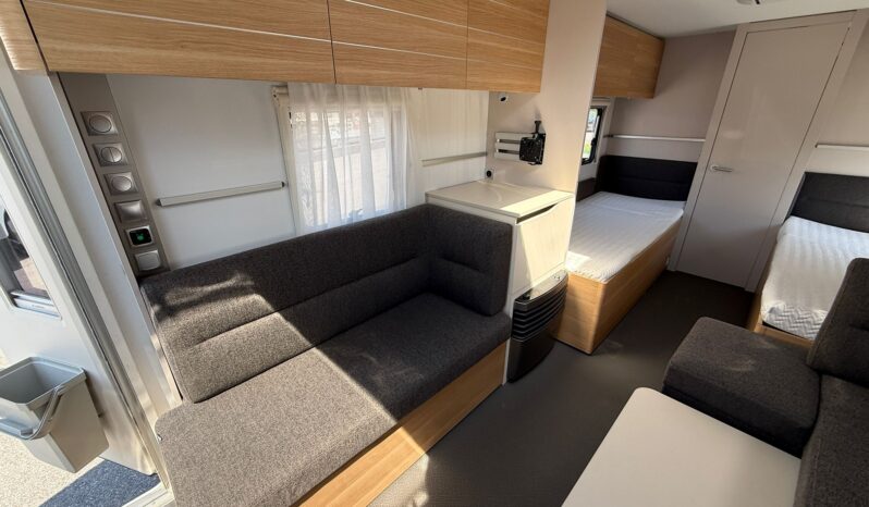 Adria Adora 613 HT pieno