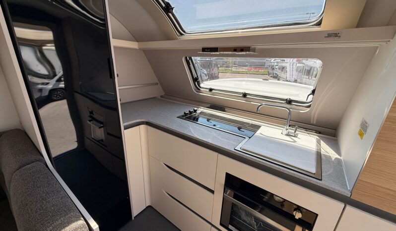 Adria Adora 613 HT pieno