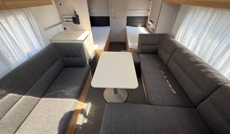 Adria Adora 613 HT pieno