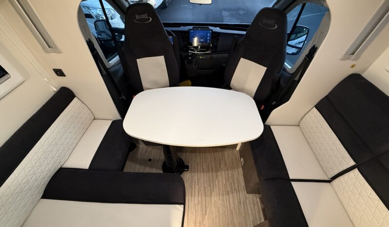 McLouis MC4-860 Ford Transit pieno