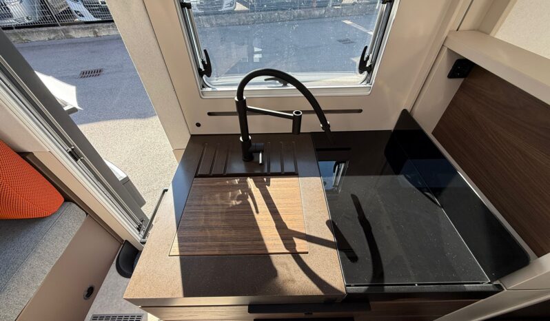 Burstner Signature SFT 7.0 pieno